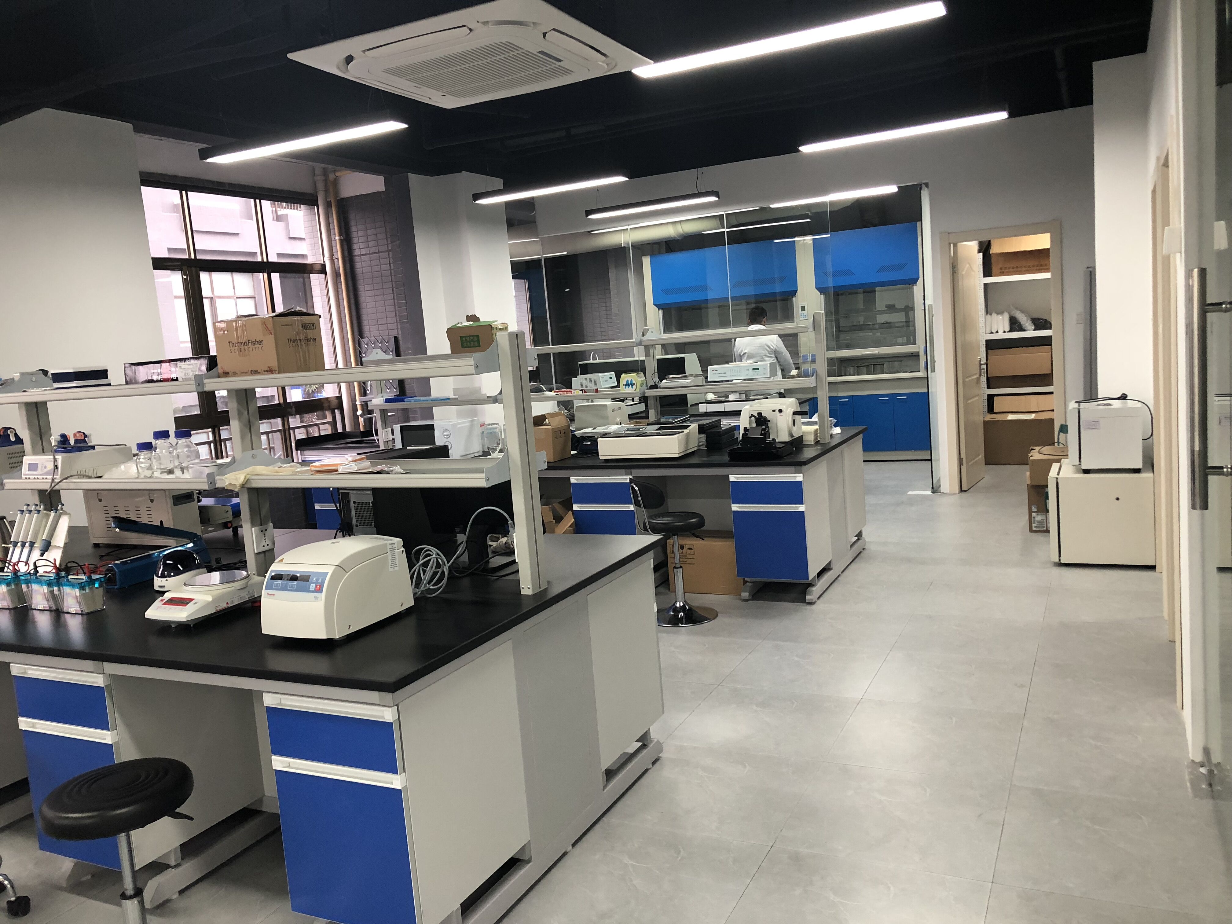實驗室2.jpg